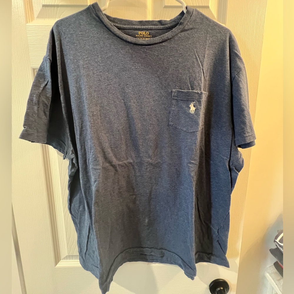 Men’s Polo t shirt size XL